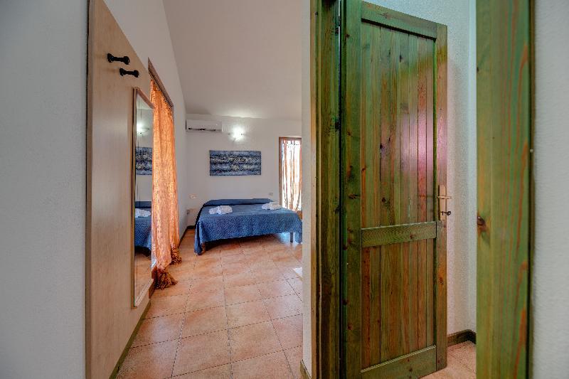 סנטה טרזה גאיורה Residence Le Pavoncelle מראה חיצוני תמונה